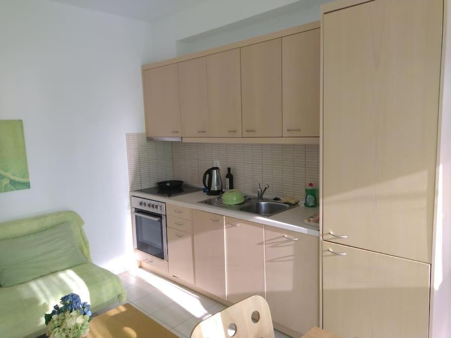One Bedroom Apartment With Pool 플라키아스 외부 사진