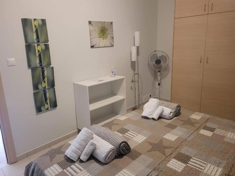 One Bedroom Apartment With Pool 플라키아스 외부 사진