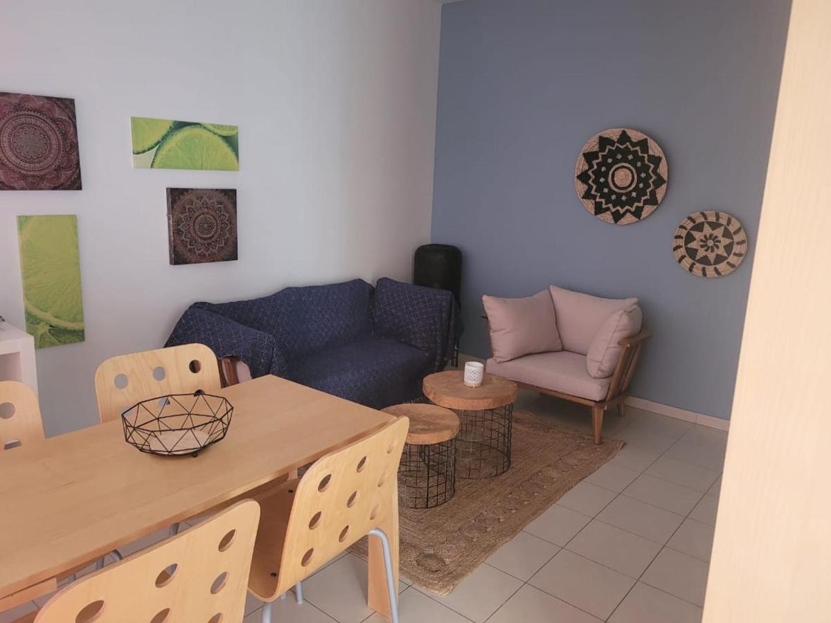 One Bedroom Apartment With Pool 플라키아스 외부 사진